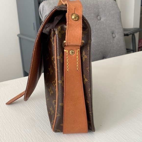 Louis Vuitton Cartouchiere GM Messenger Unisex Crossbody Bag - Picture 6 of 17